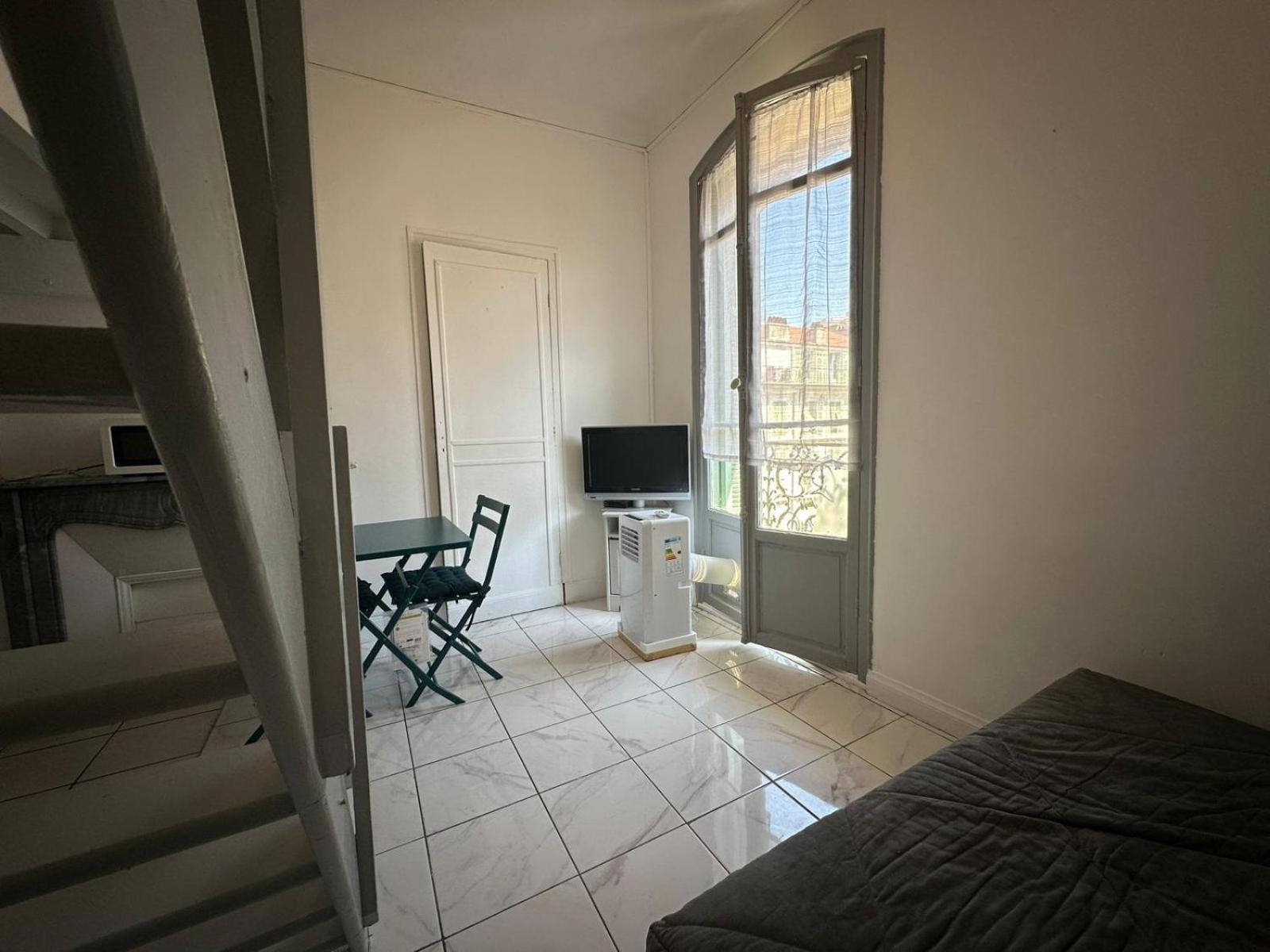 Les Balconnets Centre Aparthotel Nizza
